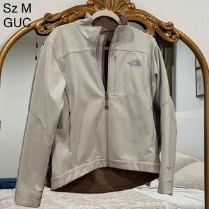 The North Face Light Gray Softshell Jacket M